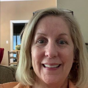 Meet your Posher, Pamela